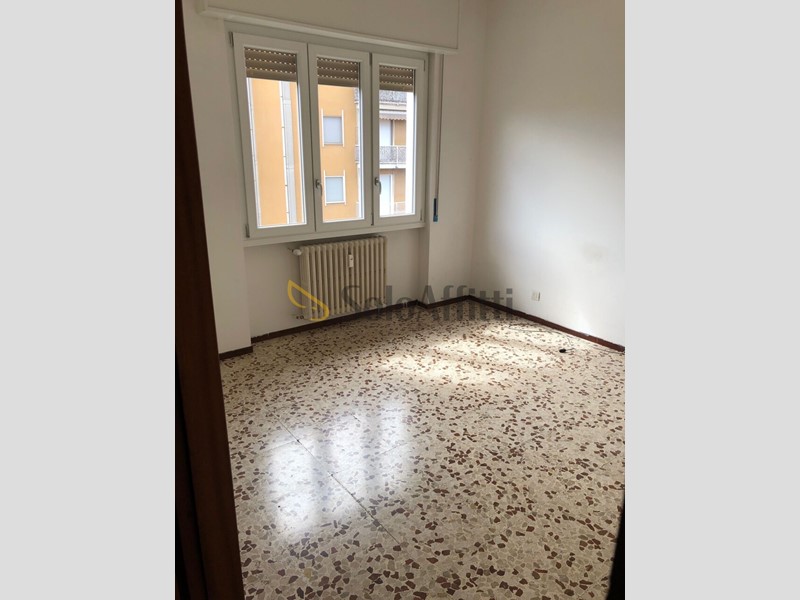 Trilocale in Affitto a Cassano d'Adda, zona Semicentro, 600&euro;, 85 m², con Box