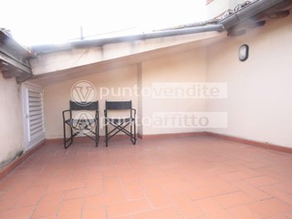 Trilocale in Affitto a Lucca, 850&euro;, 75 m², arredato