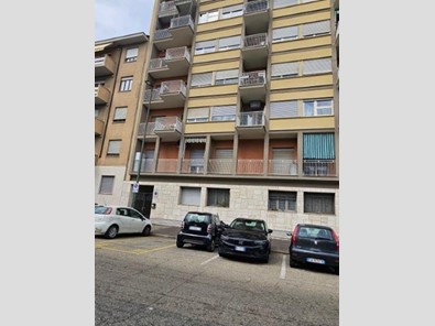Appartamento in Vendita a Torino, 152'700&euro;, 124 m²