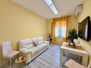 Quadrilocale in Vendita a Camaiore, zona Lido di Camaiore, 315'000&euro;, 65 m²