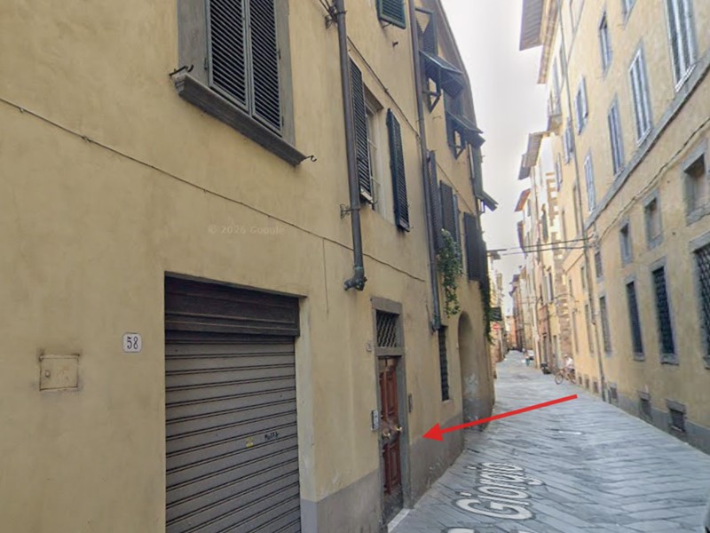 Appartamento in Vendita a Lucca, 120'000&euro;, 128 m²