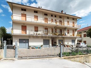Appartamento in Vendita a Serra San Quirico, 74'000&euro;, 116 m²