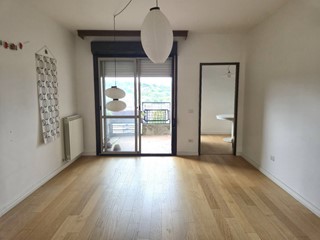 Quadrilocale in Vendita a Terni, 160'000&euro;, 137 m²