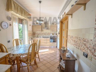 Appartamento in Vendita a Catania, 149'000&euro;, 95 m²