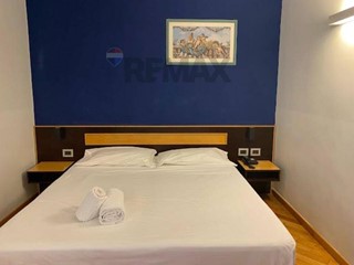 Appartamento in Vendita a Catania, 1'600'000&euro;, 700 m²