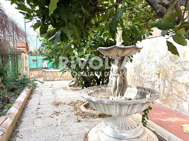 Trilocale in Vendita a Santa Marinella, 175'000&euro;, 80 m²