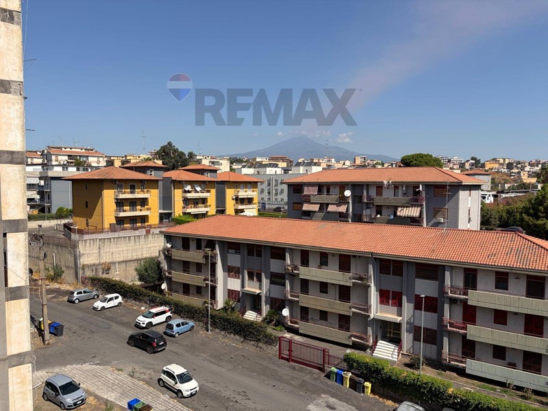 Quadrilocale in Vendita a Catania, 68'000&euro;, 86 m²