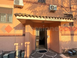 Quadrilocale in Vendita a Roma, 295'000&euro;, 117 m², con Box