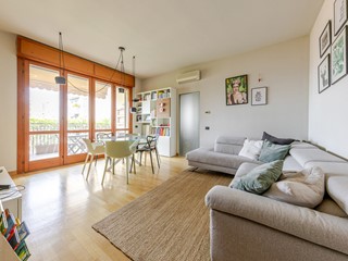 Trilocale in Affitto a Milano, 1'600&euro;, 100 m², arredato, con Box