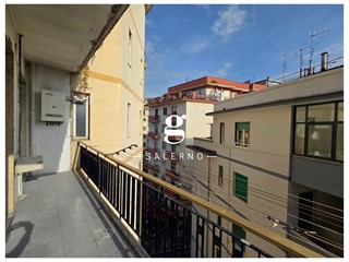 Appartamento in Vendita a Salerno, 390'000&euro;, 140 m²