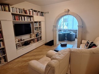 Quadrilocale in Vendita a Messina, 255'000&euro;, 135 m²