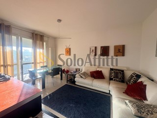 Trilocale in Affitto a Rimini, zona Grattacielo, 850&euro;, 75 m², arredato, con Box