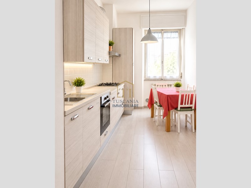 Trilocale in Vendita a Colle di Val D'Elsa, 120'000&euro;, 55 m²