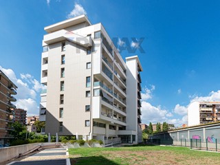 Trilocale in Vendita a Roma, 550'000&euro;, 73 m²