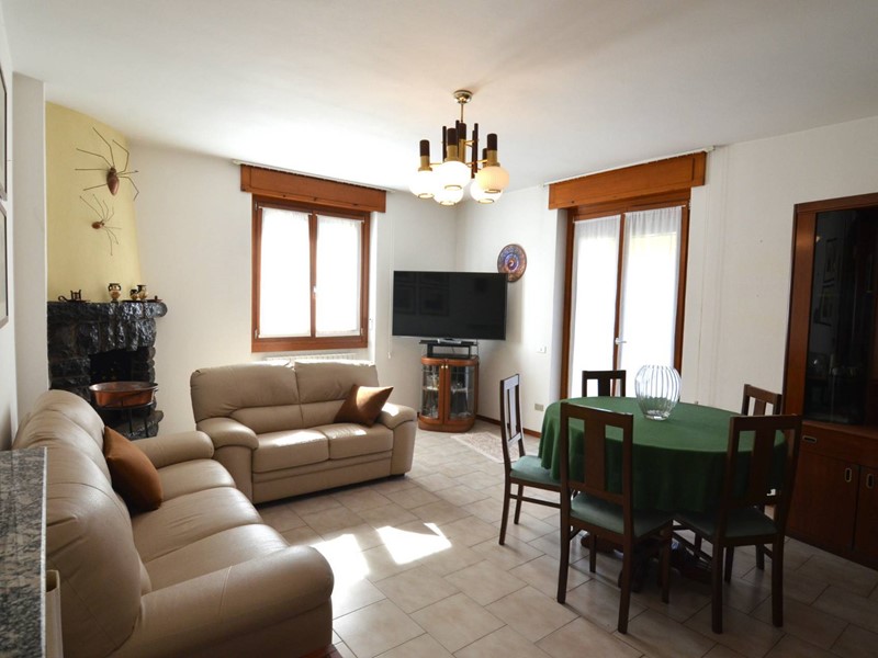 Trilocale in Vendita a Dervio, 260'000&euro;, 100 m²