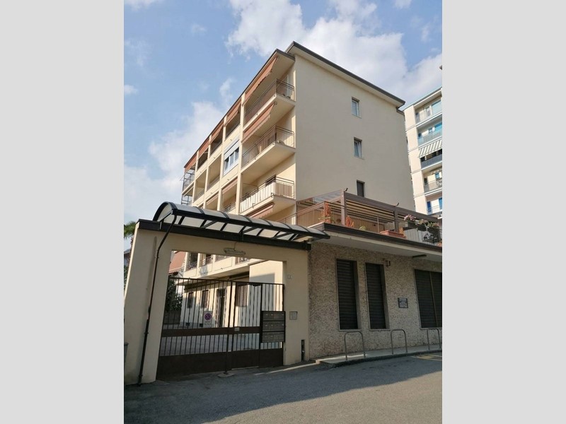 Trilocale in Vendita a Lecco, 190'000&euro;, 100 m²
