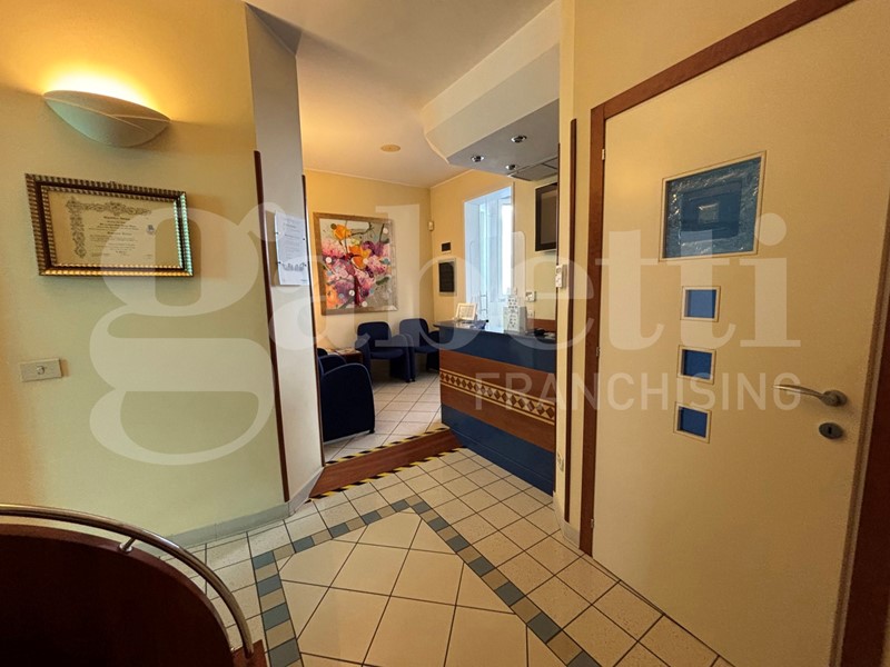 Quadrilocale in Vendita a Cervia, 500'000&euro;, 72 m², arredato