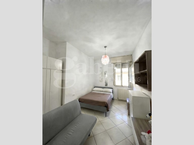 Quadrilocale in Vendita a Bologna, 250'000&euro;, 85 m², arredato