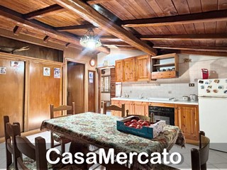 Trilocale in Vendita a Rocca di Papa, 78'000&euro;, 83 m²