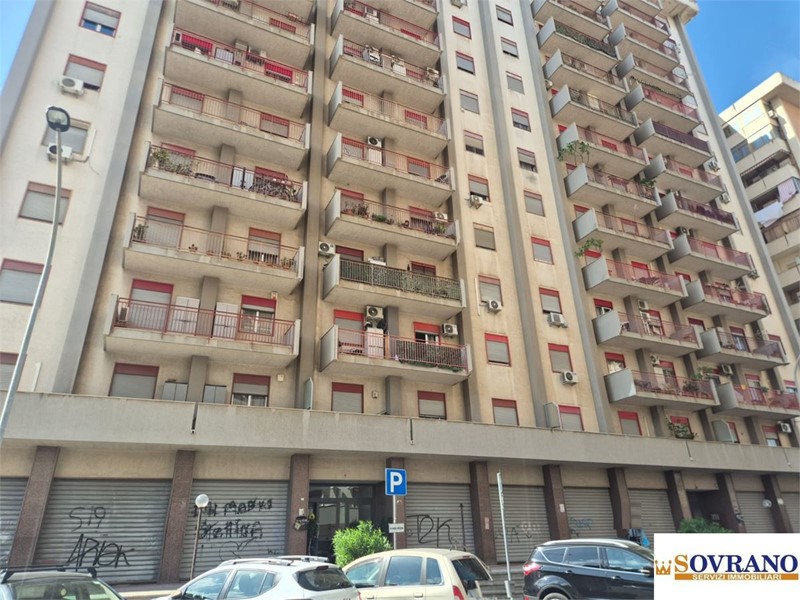 Quadrilocale in Vendita a Palermo, 169'000&euro;, 100 m²