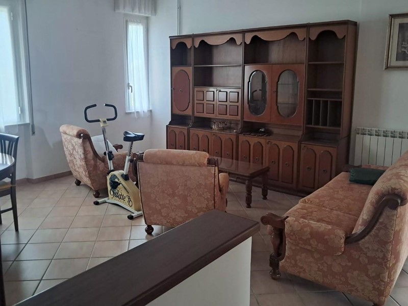 Appartamento in Vendita a Sarzana, zona Sarzanello, 205'000&euro;, 140 m², arredato