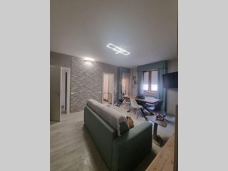 Appartamento in Vendita a Colle di Val D'Elsa, 185'000&euro;, 97 m², arredato