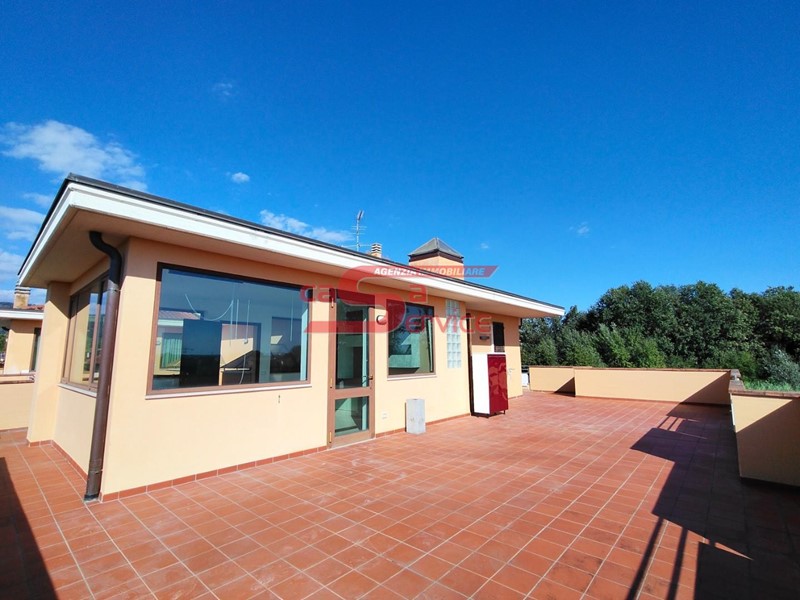 Attico in Vendita a Massa e Cozzile, zona Traversagna, 205'000&euro;, 65 m², arredato, con Box
