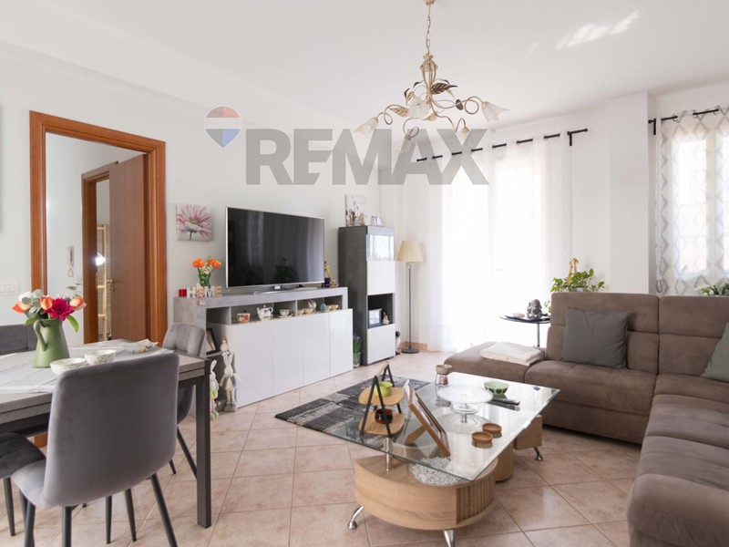 Quadrilocale in Vendita a Belpasso, 153'000&euro;, 122 m²