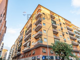 Quadrilocale in Vendita a Roma, 550'000&euro;, 94 m²