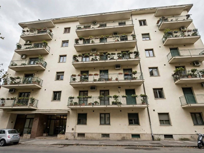 Trilocale in Vendita a Bergamo, 235'000&euro;, 126 m²