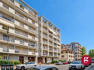 Bilocale in Vendita a Torino, 138'000&euro;, 66 m²