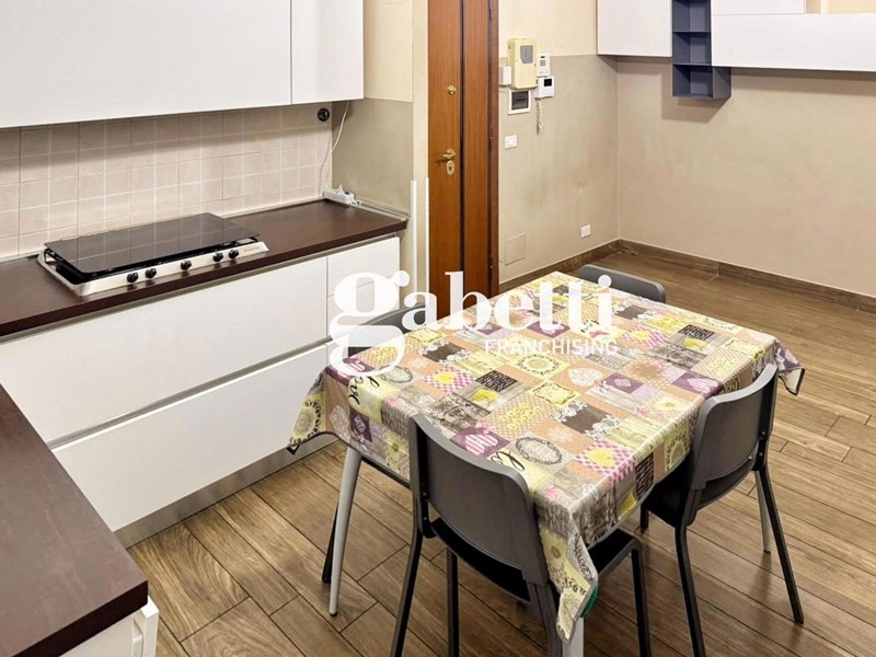 Trilocale in Vendita a Roma, 279'000&euro;, 82 m²