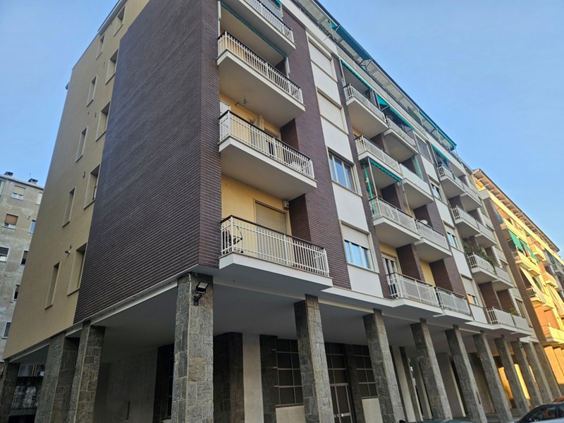 Appartamento in Vendita a Torino, 190'000&euro;, 121 m²