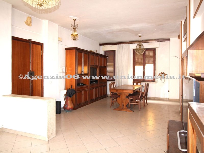 Appartamento in Vendita a Sarzana, 195'000&euro;, 124 m²
