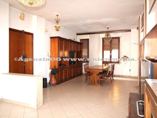 Appartamento in Vendita a Sarzana, 195'000&euro;, 124 m²