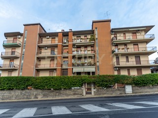 Quadrilocale in Vendita a Catania, 149'000&euro;, 116 m², con Box