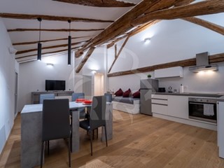 Trilocale in Vendita a Bologna, zona Galvani, 545'000&euro;, 100 m², arredato