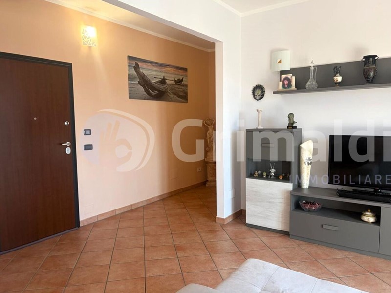 Appartamento in Vendita a Parabita, 127'000&euro;, 110 m², arredato, con Box