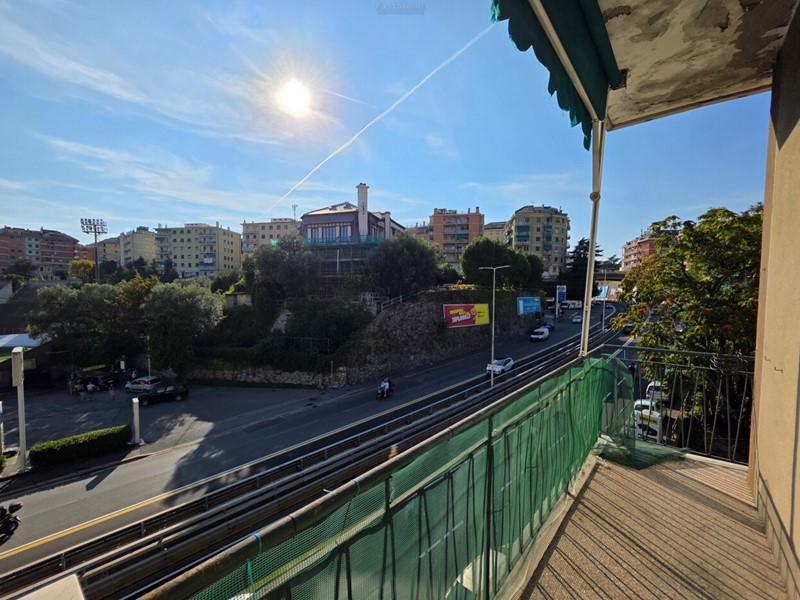 Appartamento in Vendita a Genova, 149'000&euro;, 85 m²