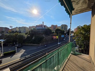 Appartamento in Vendita a Genova, 149'000&euro;, 85 m²