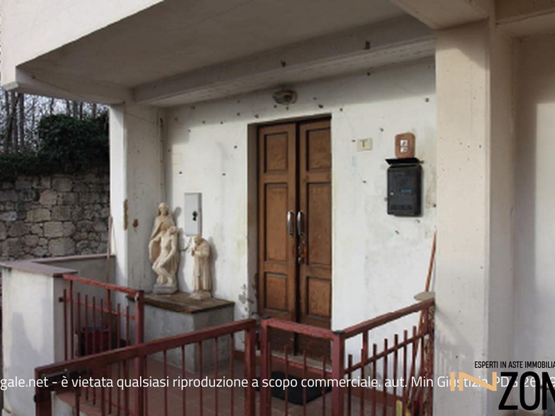 Trilocale in Vendita a Lettomanoppello, 19'800&euro;, 80 m²
