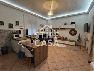 Trilocale in Vendita a Santa Maria a Monte, zona Montecalvoli Basso, 110'000&euro;, 70 m²
