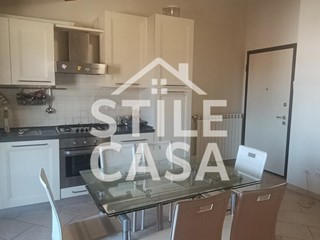 Trilocale in Affitto a Lucca, 850&euro;, 70 m², arredato