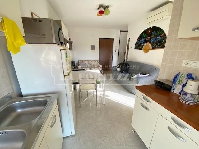 Trilocale in Vendita a Pisa, 150'000&euro;, 64 m², arredato