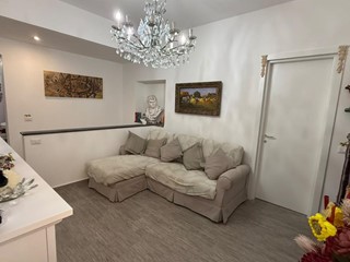 Quadrilocale in Vendita a Capannoli, zona San Pietro In Belvedere, 78'000&euro;, 68 m²