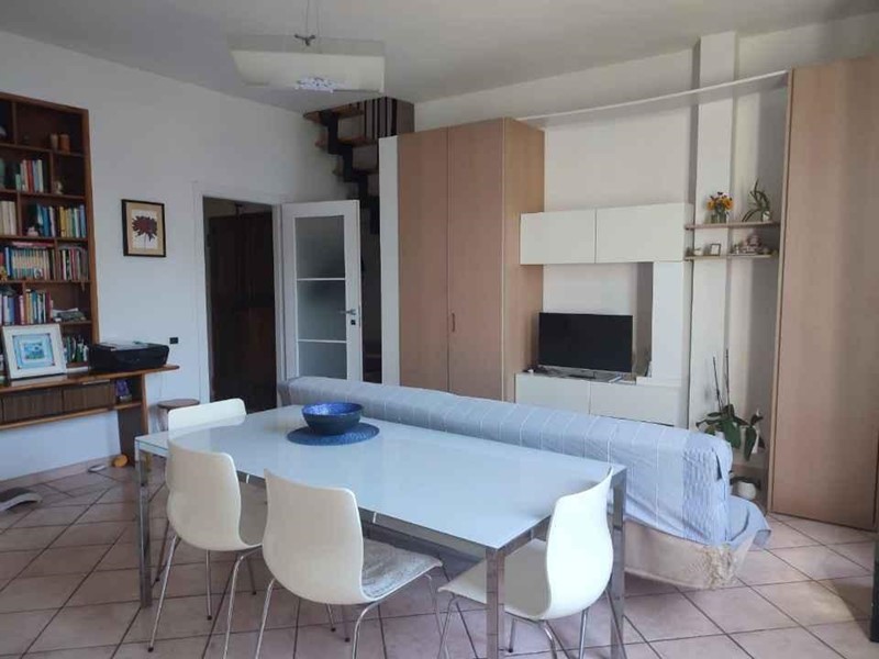 Trilocale in Vendita a Poggibonsi, 180'000&euro;, 80 m²
