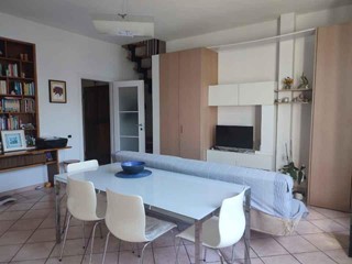 Trilocale in Vendita a Poggibonsi, 180'000&euro;, 80 m²
