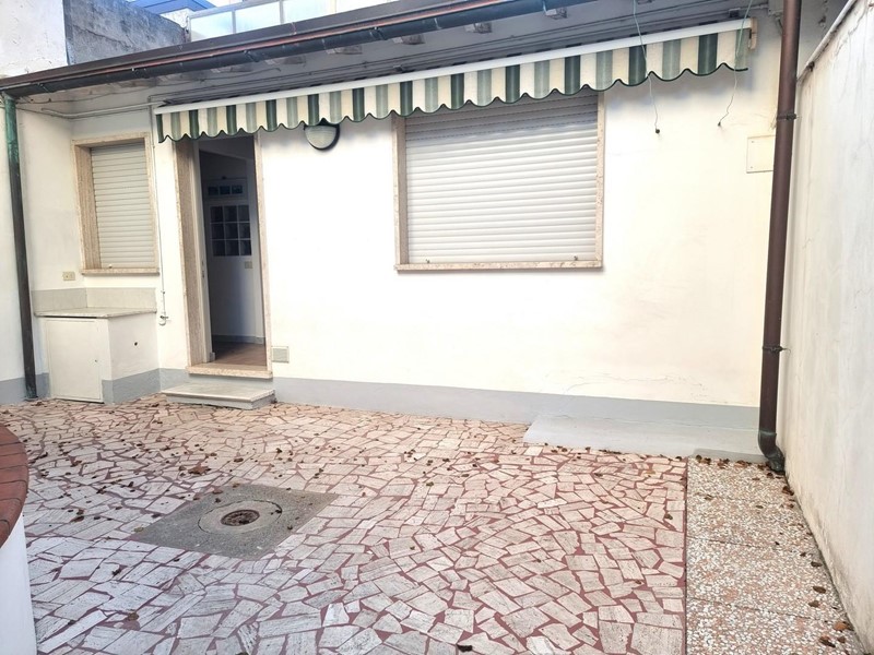Trilocale in Vendita a Viareggio, 255'000&euro;, 40 m², arredato