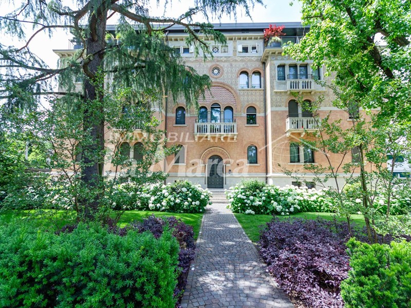Quadrilocale in Vendita a Treviso, 680'000&euro;, 150 m²