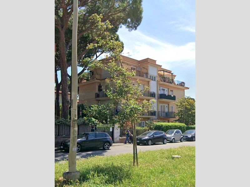 Trilocale in Vendita a Roma, 185'000&euro;, 95 m²